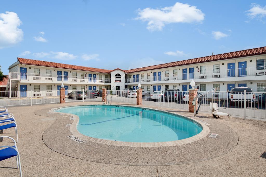 Americas Best Value Inn San Antonio Luaran gambar