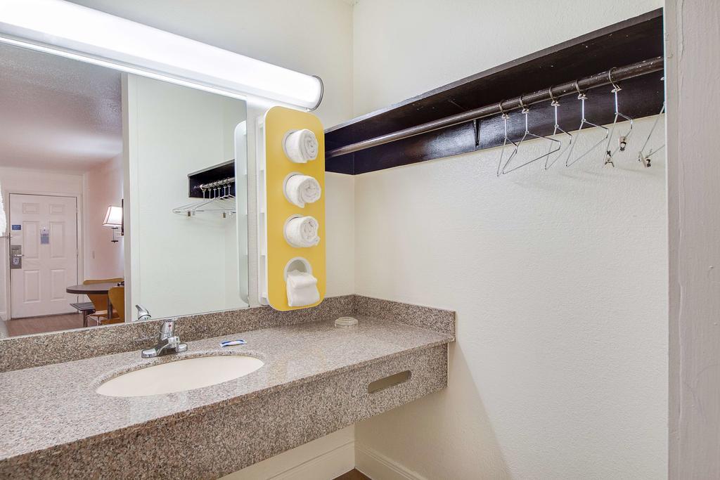 Americas Best Value Inn San Antonio Luaran gambar